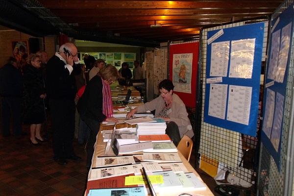 Mme Ghyslaine LEVRAY à notre stand