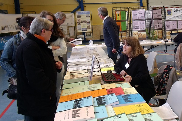 Edith BRUNEEL au stand